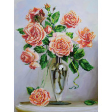 Троянди на мармуровому столику